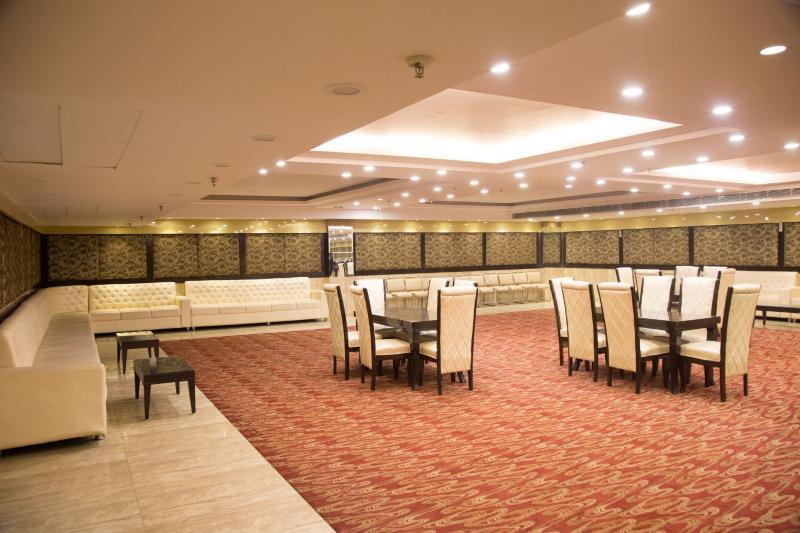 บลูมอนต์ บีค่อน โฮเต็ล Hotel คูร์เคาน์ ภายนอก รูปภาพ