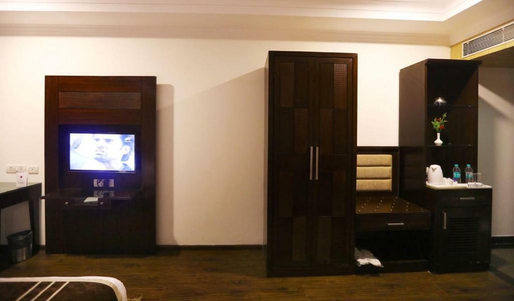 บลูมอนต์ บีค่อน โฮเต็ล Hotel คูร์เคาน์ ภายนอก รูปภาพ