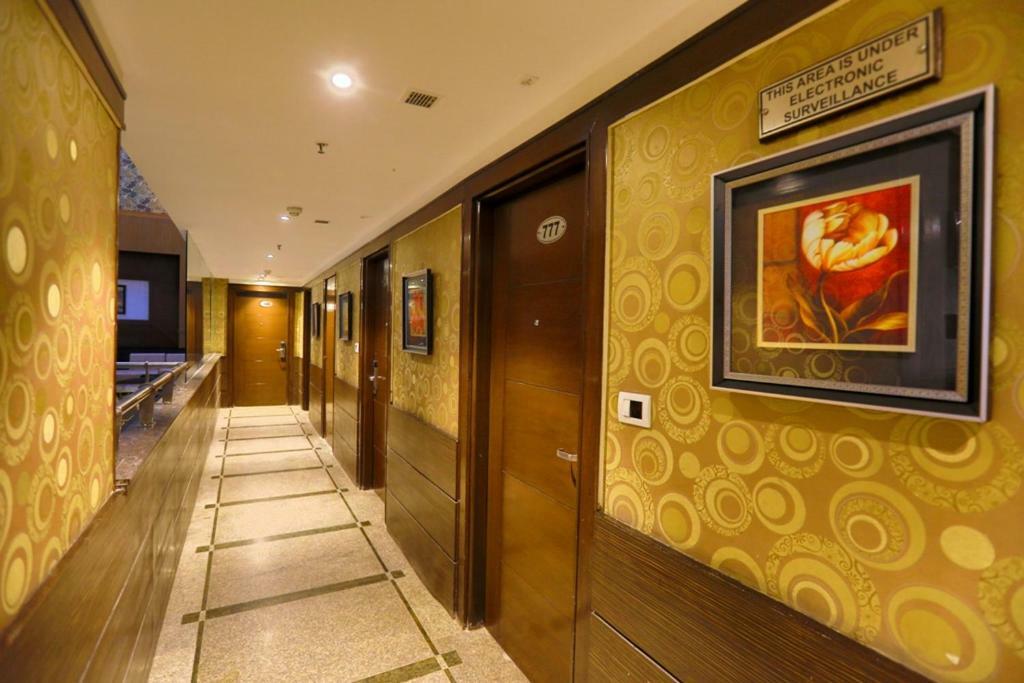 บลูมอนต์ บีค่อน โฮเต็ล Hotel คูร์เคาน์ ภายนอก รูปภาพ