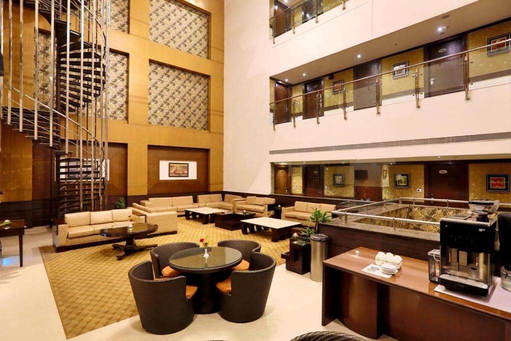 บลูมอนต์ บีค่อน โฮเต็ล Hotel คูร์เคาน์ ภายนอก รูปภาพ