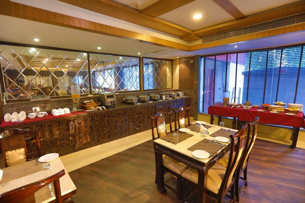 บลูมอนต์ บีค่อน โฮเต็ล Hotel คูร์เคาน์ ภายนอก รูปภาพ
