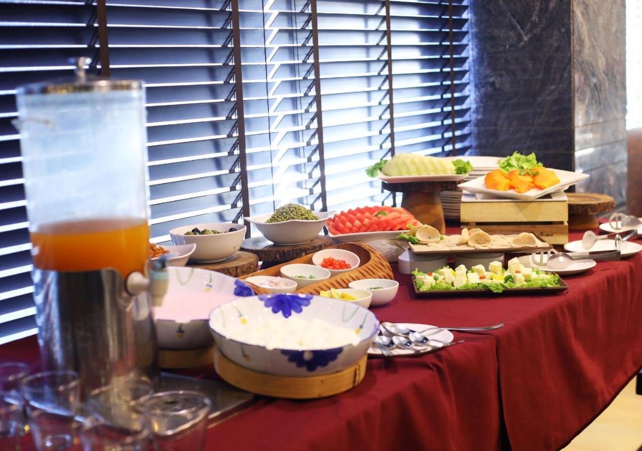 บลูมอนต์ บีค่อน โฮเต็ล Hotel คูร์เคาน์ ภายนอก รูปภาพ